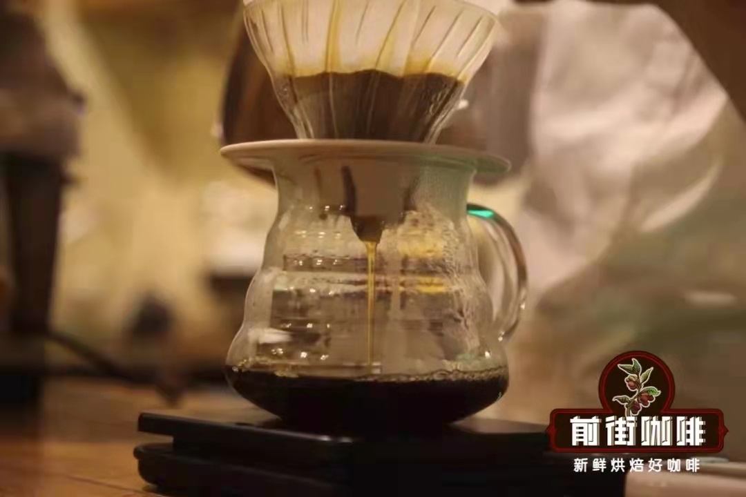 阿拉比卡品種的咖啡比羅布斯塔的多嗎 哪個的酸度更低