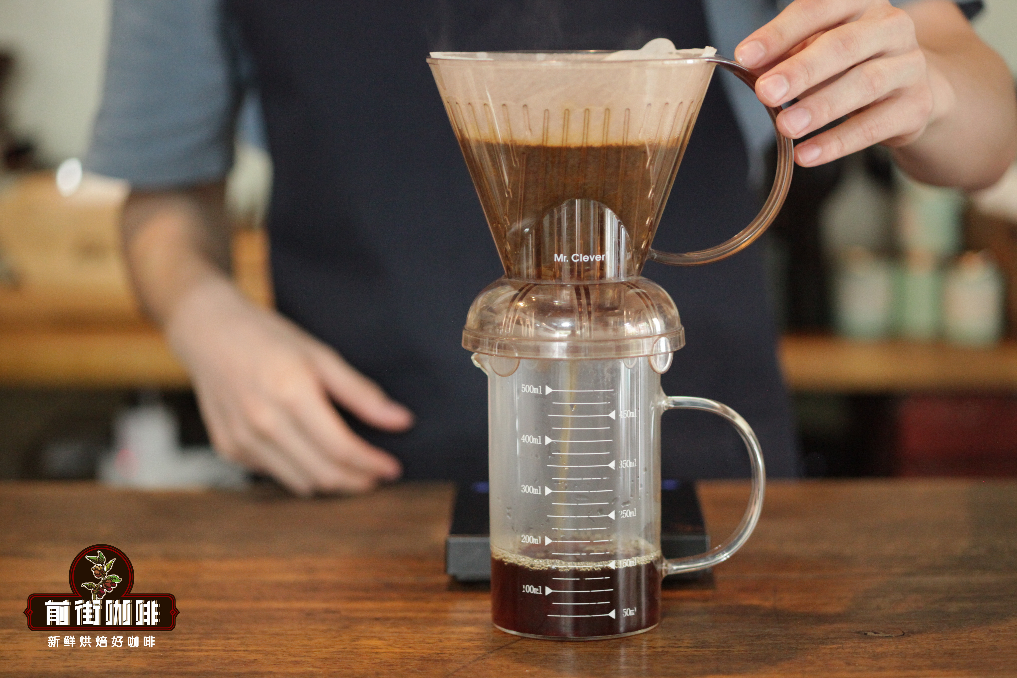 法壓壺的正確研磨尺寸是多少？法壓壺咖啡應該泡多久能煮多少杯咖啡