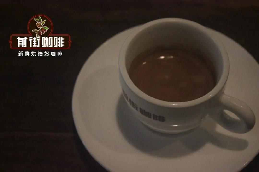 濃縮咖啡的咖啡因比手衝咖啡的低嗎 濃縮咖啡是怎麼製作的
