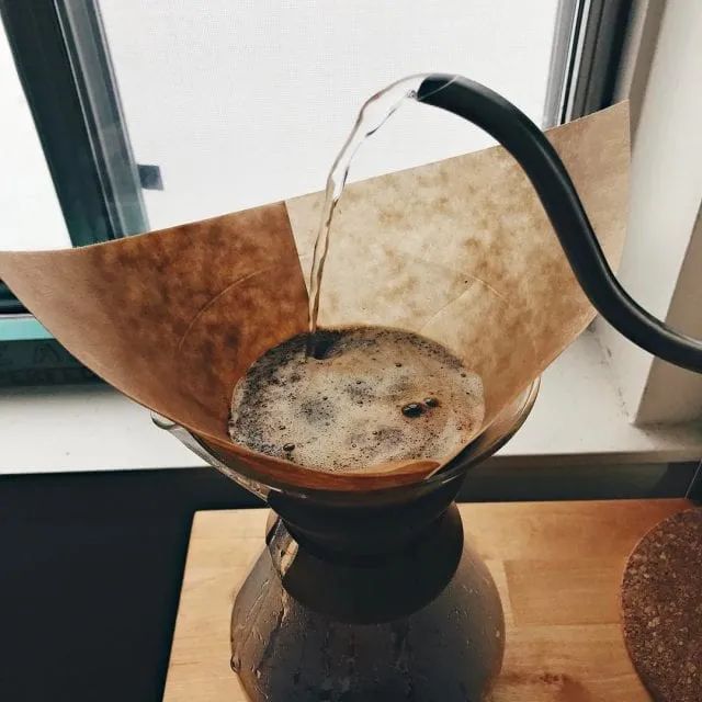 經典手衝咖啡器具介紹：chemex咖啡壺的歷史發展與衝煮流程