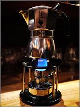 咖啡衝煮方式：摩卡壺的來源及操作方法的介紹