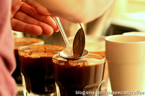 咖啡豆品質好壞的鑑別方式：咖啡杯測術語的詳細介紹