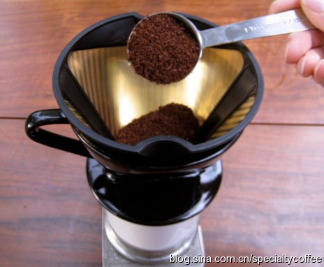 沖泡咖啡注意要點細節介紹：沖泡咖啡時，咖啡與水的比例