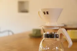 咖啡衝煮器具Kono品牌介紹：堀口咖啡限定版KONO名門樹脂濾杯