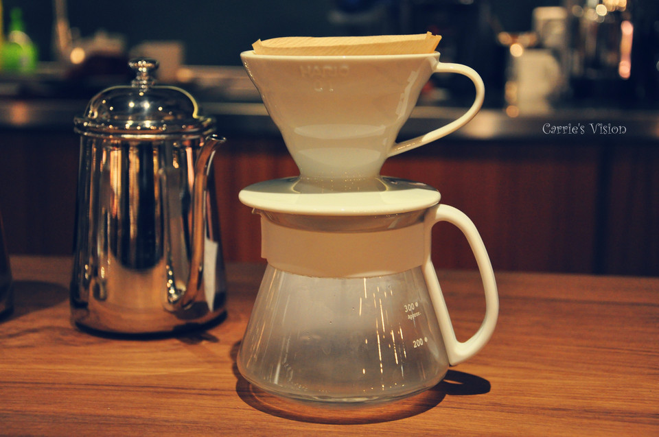 咖啡衝煮方式手衝壺：手衝咖啡的歷史由來介紹及操作方法的解析