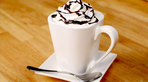 來探討一下什麼是摩卡咖啡？它究竟是意式咖啡還是精品咖啡豆？