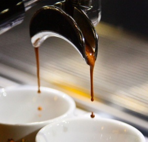 提高意式濃縮咖啡製作技術細節 意式濃縮咖啡怎麼樣做？如何品鑑