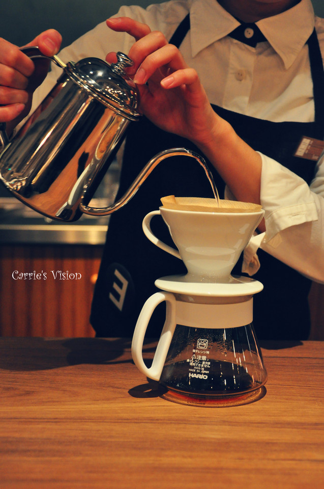 悶蒸應注意的幾點要素 咖啡衝煮方式手衝咖啡悶蒸的過程及時間