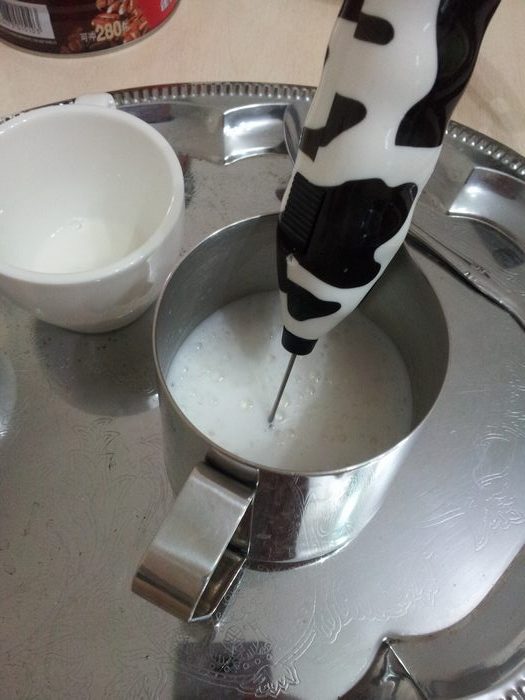 打奶泡 如何打奶泡 打奶泡的簡單技巧 打奶泡的基礎 教你如何打奶