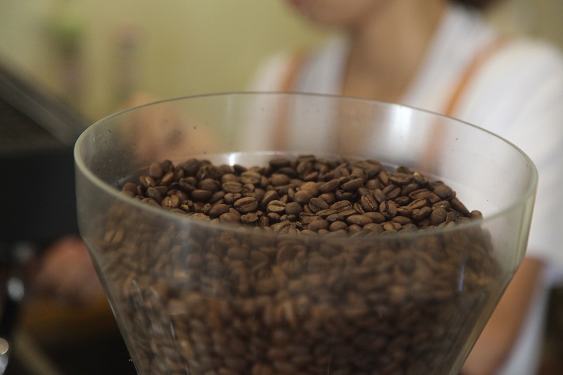 美式機用意式拼配豆哥倫比亞巴西豆子，可以做出美味美式咖啡！