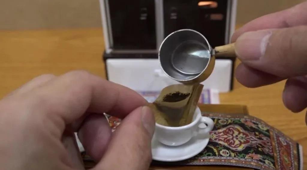 最火的Mini廚房！縮小100倍精緻微型咖啡，超治癒！