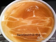 SammyLin的咖啡拉花藝術：梵谷