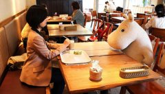 咖啡館推薦 日本“擺脫孤獨”咖啡館獨自用餐不寂寞