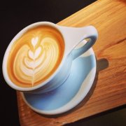 咖啡拉花知識 爲什麼全脂牛奶比較容易打出奶沫？