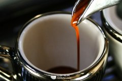 咖啡館喝咖啡技術  Espresso飲用方法