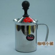 咖啡拉花技術 手動奶沫器使用方法（圖解）