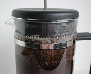 教你用法壓辨別咖啡豆的新鮮度 咖啡常識