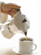 健康指南：咖啡衝好宜在十分鐘內喝完