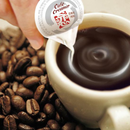 喝咖啡爲什麼要加戀奶精球？