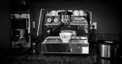 商用半自動咖啡機由來 咖啡萃取的”完美蒸汽論”