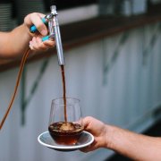 如何製作正宗的愛爾蘭咖啡 花式咖啡製作步驟