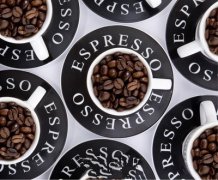 深焙豆衝咖啡注意：咖啡因高於淺焙豆