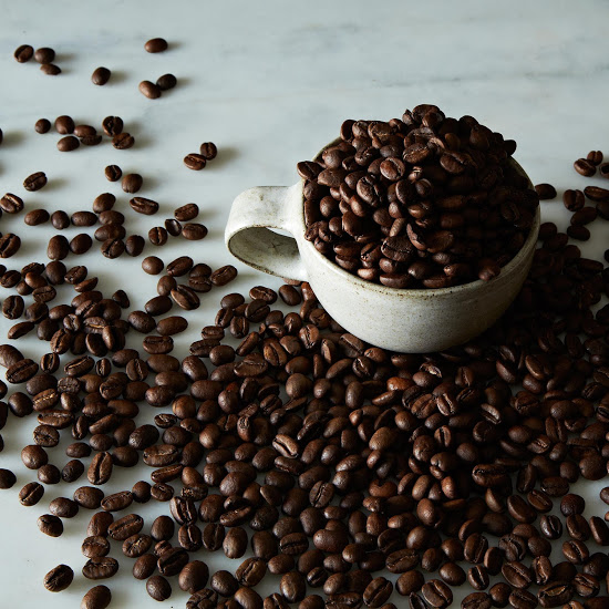 咖啡豆大部分的芳香物濃縮在兩種油脂內