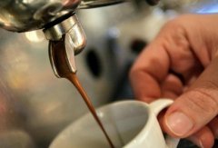 意大利咖啡機 9B在粉碗裏是多少公斤？