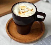 冬季咖啡廳推薦熱飲咖啡飲品 焦糖摩卡咖啡