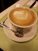 手衝花式咖啡-口感和風味的完美浪漫邂逅