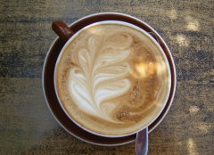 自制拿鐵咖啡，叫板星巴克 咖啡 拿鐵 香甜 咖啡豆 牛奶 特侖蘇
