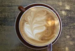 自制拿鐵咖啡，叫板星巴克 咖啡 拿鐵 香甜 咖啡豆 牛奶 特侖蘇