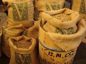 埃塞俄比亞咖啡產區吉馬(Djimmah)遵循古法採取日曬日曬處理班其