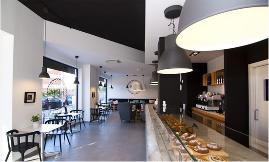 西班牙Julieta LOFT風格咖啡廳核心產品麪包和咖啡