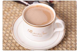 來自馬來西亞頂督咖啡中的精品白咖啡進入中國市場