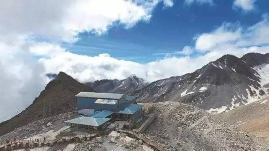 海拔4860米的達古冰山之巔-世界海拔最高的咖啡館