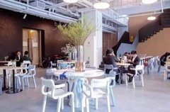 靜安寺300平的四層咖啡空間：Aunn Cafe