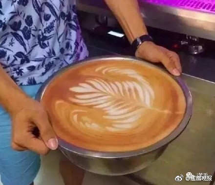 星巴克免費喝咖啡 大陸惡搞圖臺灣網友當真了