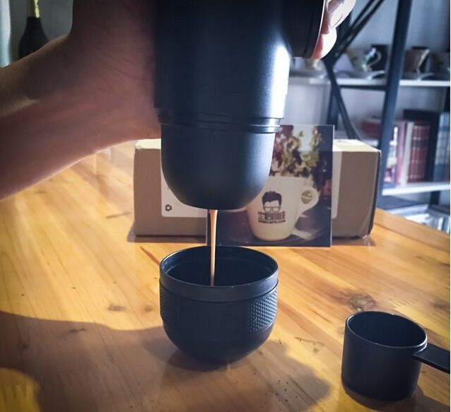 視頻教程 | 實測！迷你咖啡機minipresso怎麼用？效果怎麼樣？
