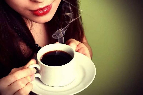 聽說喝咖啡能減肥？勸你先喝杯咖啡冷靜一下