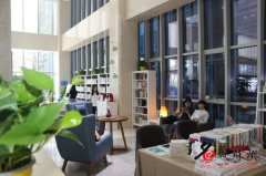 蘇州科技城醫院設圖書館 清新優雅猶如咖啡館