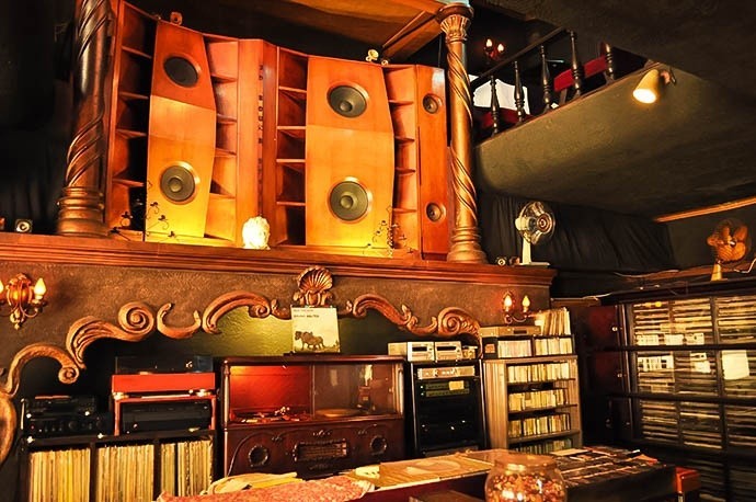 世界遺產級的音樂咖啡店— 澀谷「名曲喫茶ライオン」