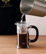 自己煮咖啡——用濾壓壺輕鬆煮咖啡