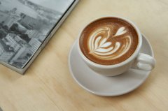 咖啡愛喝拿鐵 “奶”類營養成分大不同