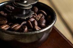 如何辨別咖啡豆好壞？豆子熟度夠、豆相干燥、香氣不能持久！