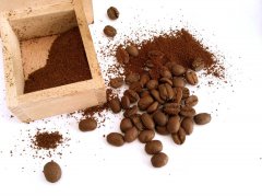 貓屎咖啡的歷史源於印尼的爪哇島和蘇門答臘，印尼咖啡特產