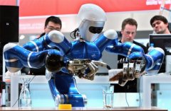 自動手衝咖啡的機器人爲你衝一杯瓜地馬拉花神，肯亞AA Top