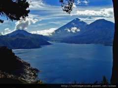 危地馬拉艾提蘭湖 沉靜的守護者-危地馬拉咖啡艾提蘭【蔚藍湖泊】