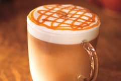 焦糖瑪奇朵咖啡標準做法 星巴克焦糖瑪奇朵是用怎麼做的？