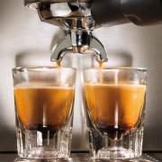 半自動意式濃縮咖啡機怎麼用 手工意式濃縮咖啡做法技巧分享